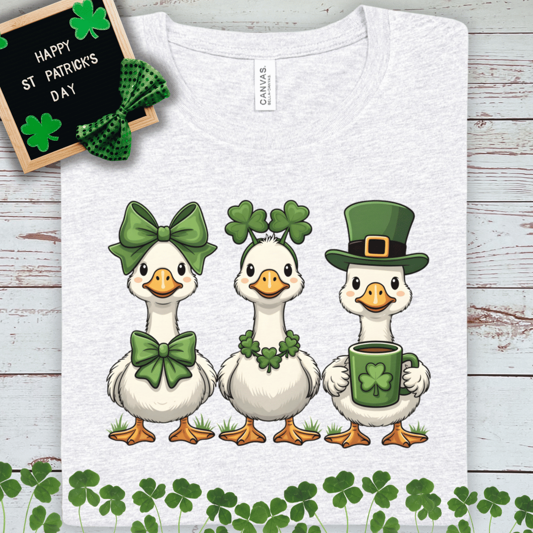 St. Patrick's Day Duck Trio T-Shirt – Cute Leprechaun & Shamrock Ducks Graphic Tee